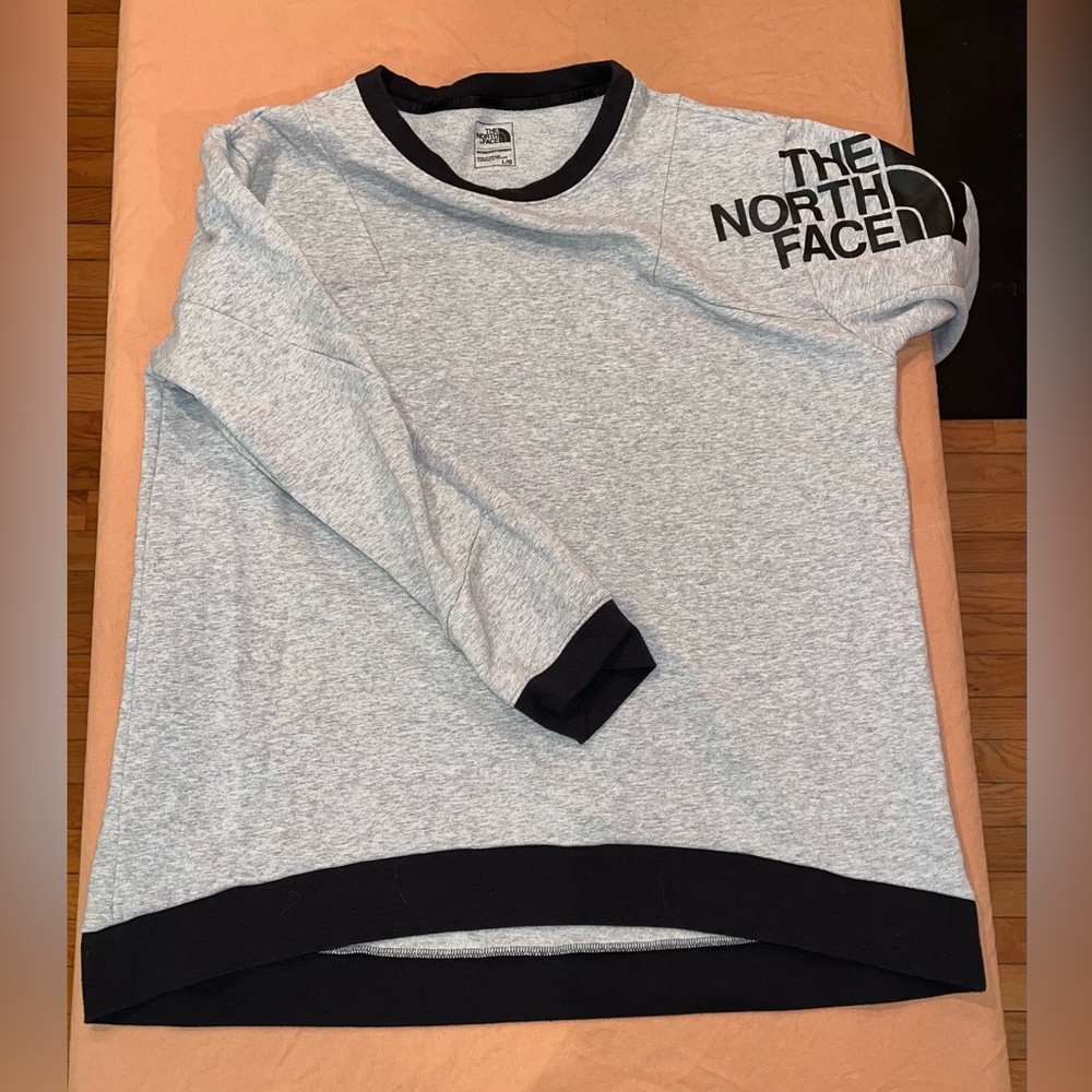 The North Face Women’s Sweatshirt
